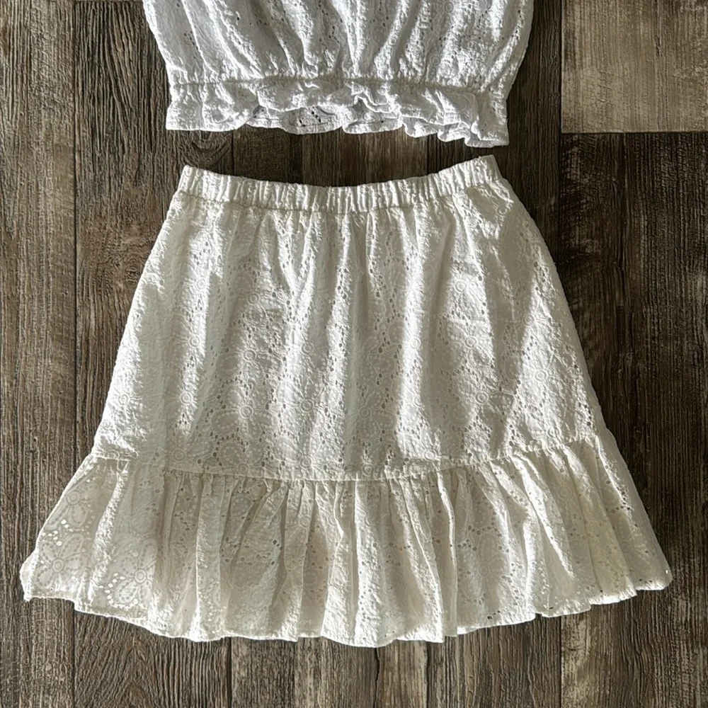🌟EXPRESS BEAUTIFUL 🌟WOMEN SET, SIZE XSMALL - Picture 4 of 10